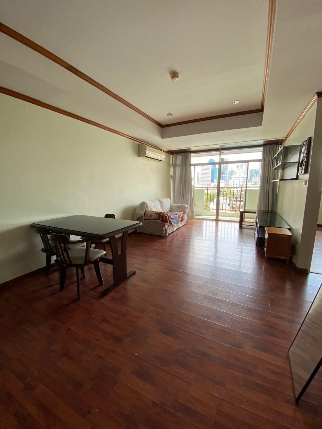 1-Bed 1-Bath 58 sqm Monterey Place Condo Near MRT Queen Sirikit for Rent 20K THB