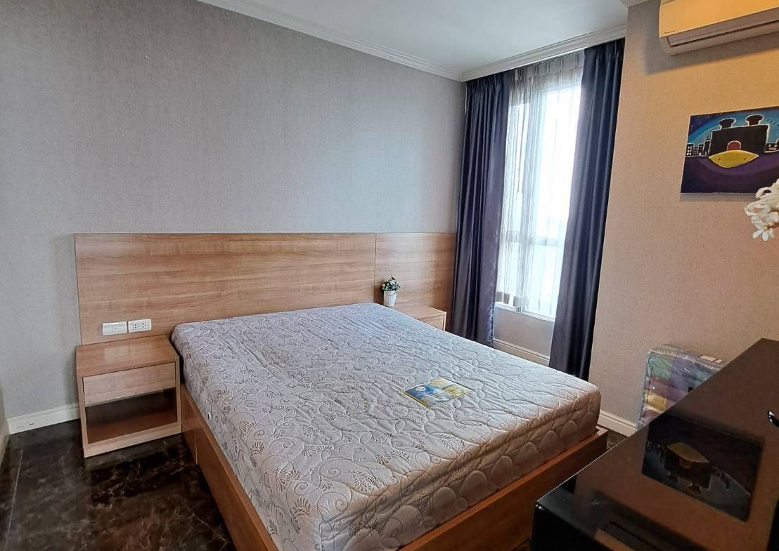 1-Bed 1-Bath 45 sqm Condo at Rhythm Sukhumvit 50 near BTS On Nut for Rent 25K THB