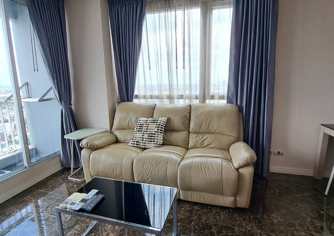1-Bed 1-Bath 45 sqm Condo at Rhythm Sukhumvit 50 near BTS On Nut for Rent 25K THB