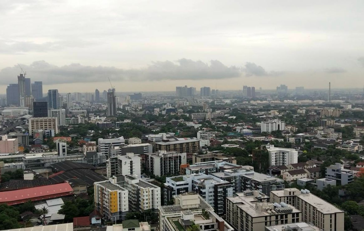 1-Bed 1-Bath 45 sqm Condo at Rhythm Sukhumvit 50 near BTS On Nut for Rent 25K THB