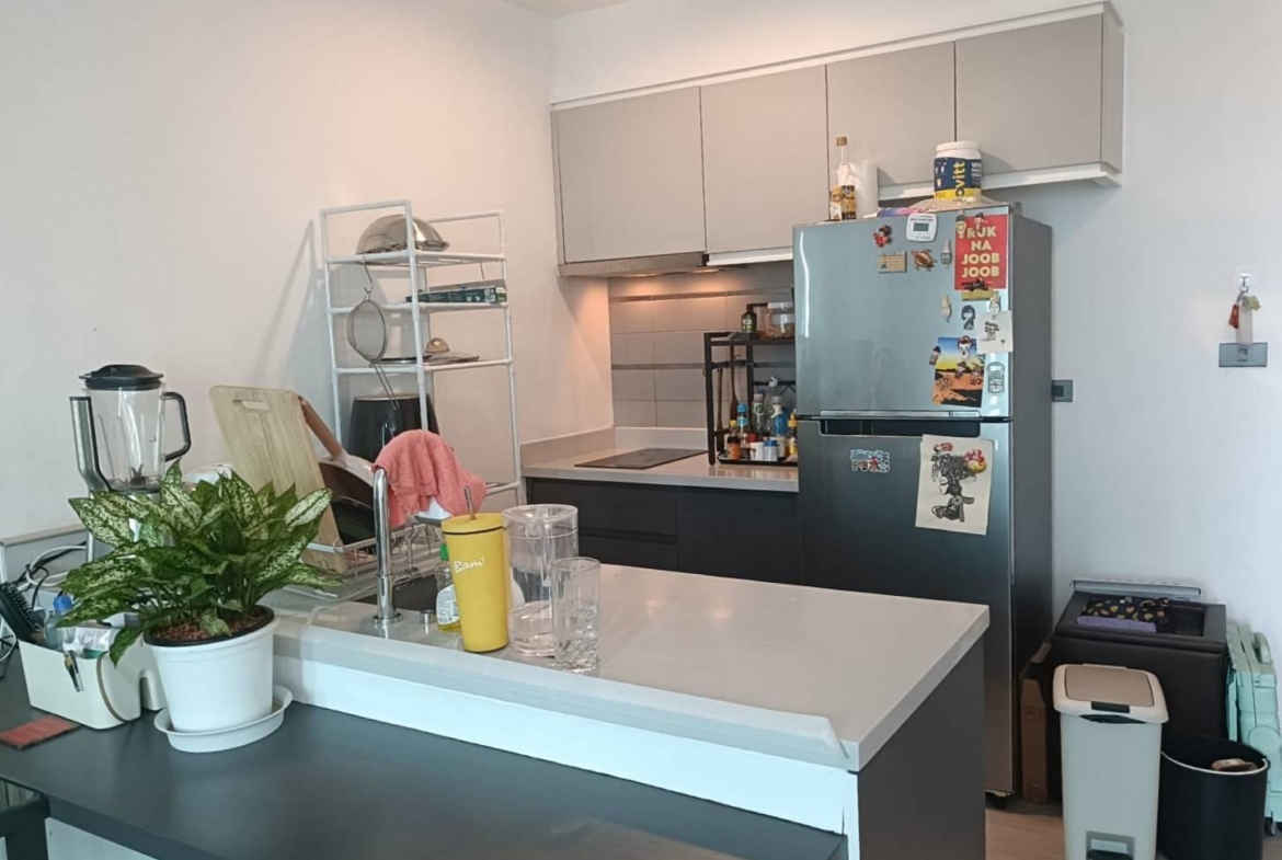 1-Bed 1-Bath 42 sqm River View Condo Near BTS Phra Khanong for Rent 24,500 THB