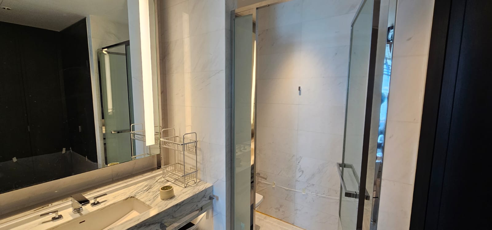4-Bed 3-Bath 250 sqm Condo at Four Seasons Apartments near BTS Saphan Taksin for Rent 350K THB