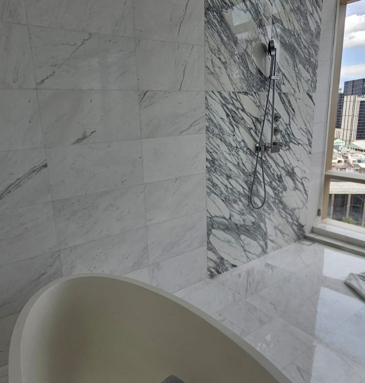 4-Bed 3-Bath 250 sqm Condo at Four Seasons Apartments near BTS Saphan Taksin for Rent 350K THB