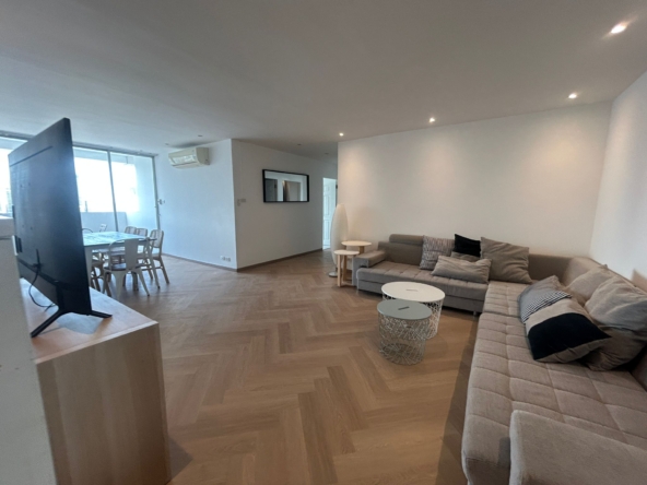 3-Bed 2-Bath 137 sqm Condo at D.S. Tower 2 Near BTS Phrom Phong for Rent 67,000 THB/month