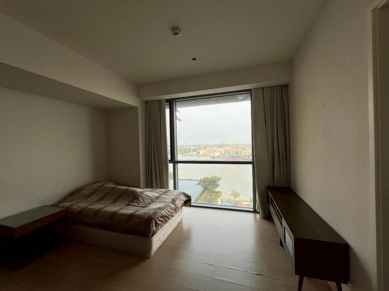 3-Bed 3-Bath 223 sqm Condo at The Pano near BRT Wat Dan for Rent 95K or Sale 36M THB